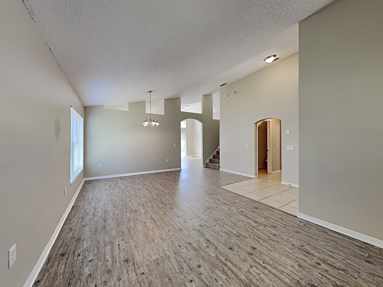 142 Southampton Dr photo 5