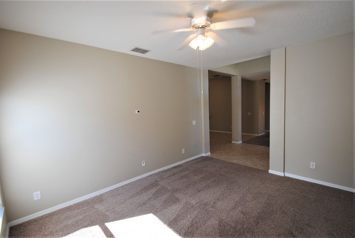 3238 Lorimar Ln photo 4