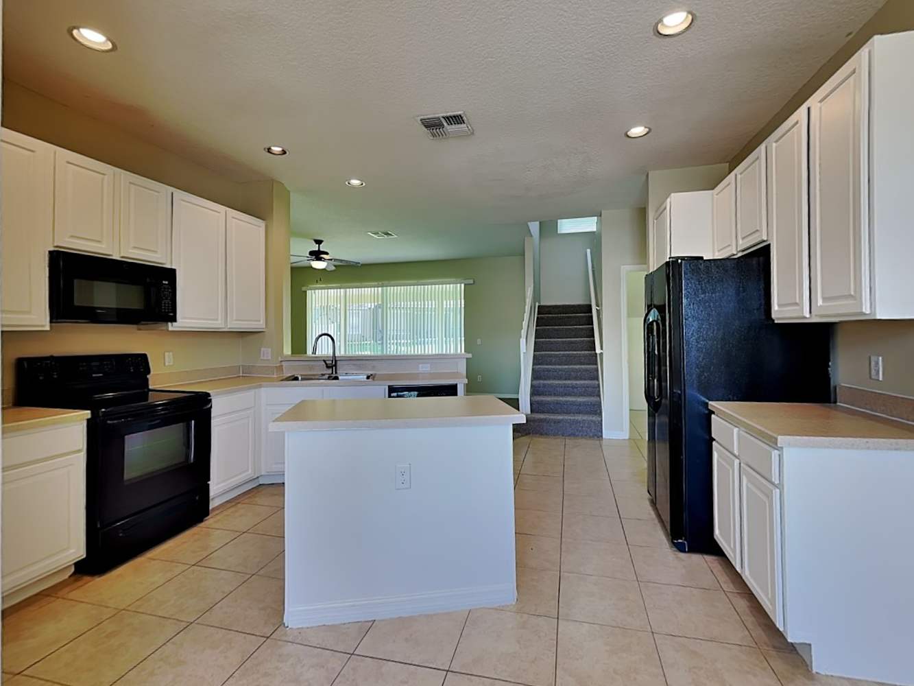 14985 Faversham Cir photo 5
