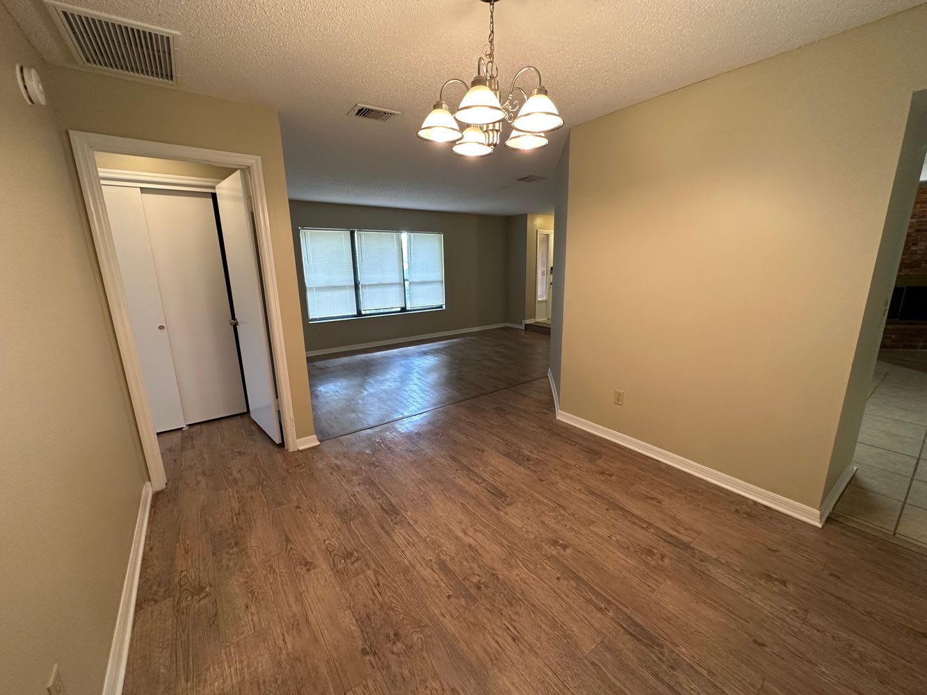 4339 Watermill Ave photo 2