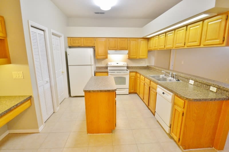 3942 Appletree Dr photo 3
