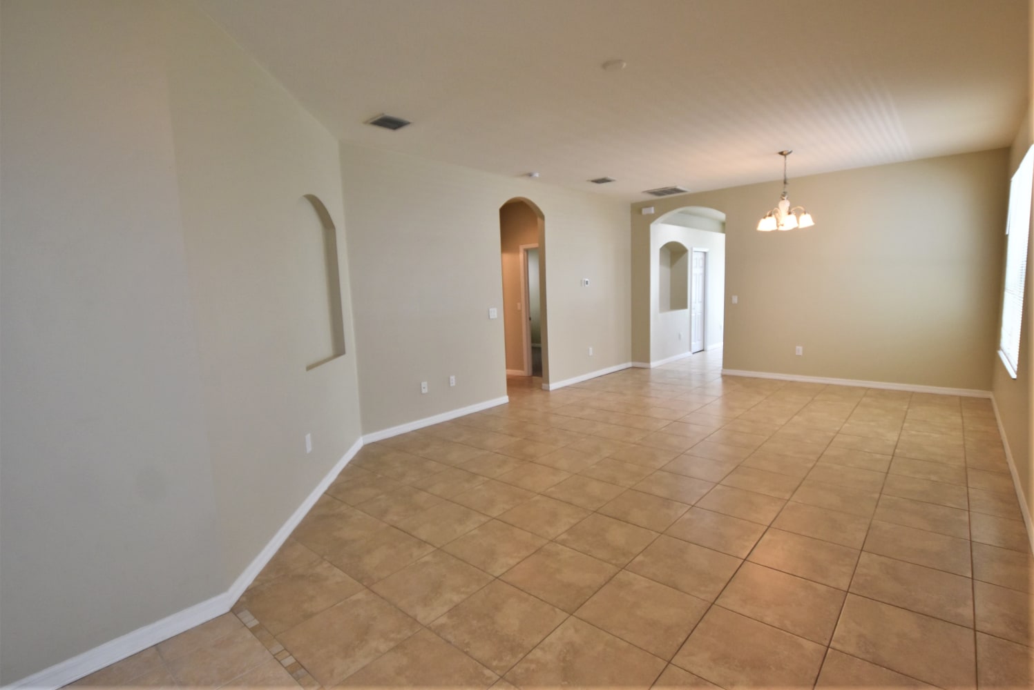 10305 Greystone Ridge Ct photo 4