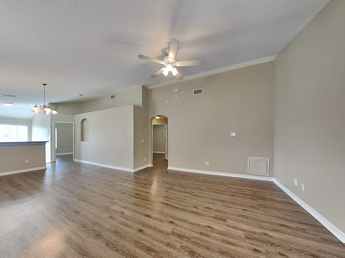 10618 Lakeside Vista Dr photo 4