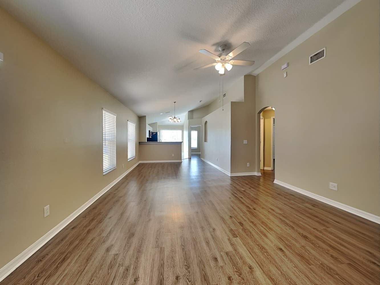 10618 Lakeside Vista Dr photo 3