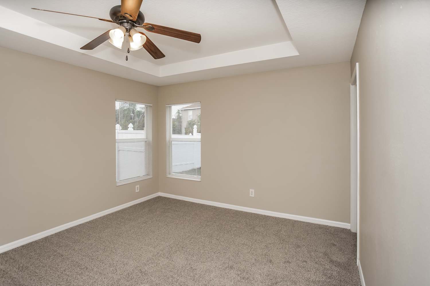 10232 41st Ct E photo 5