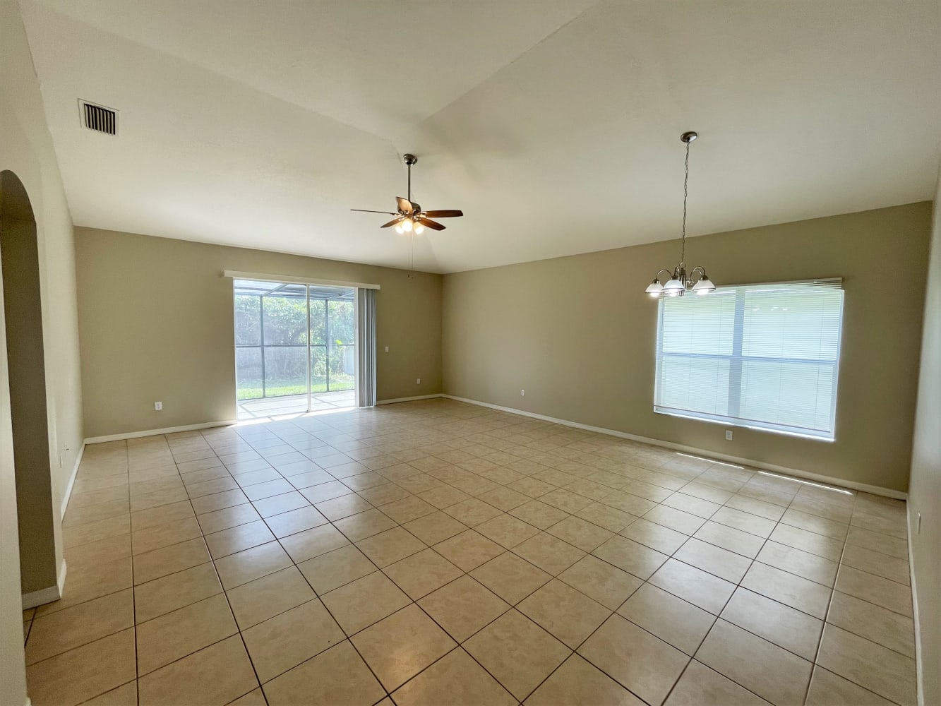 29242 Birds Eye Dr photo 3