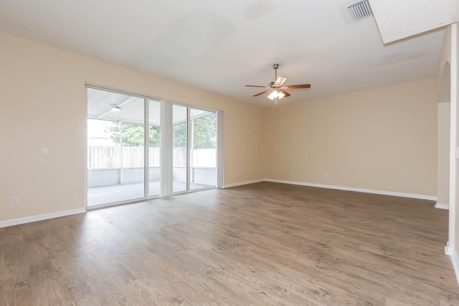 11123 Sailbrooke Dr photo 5