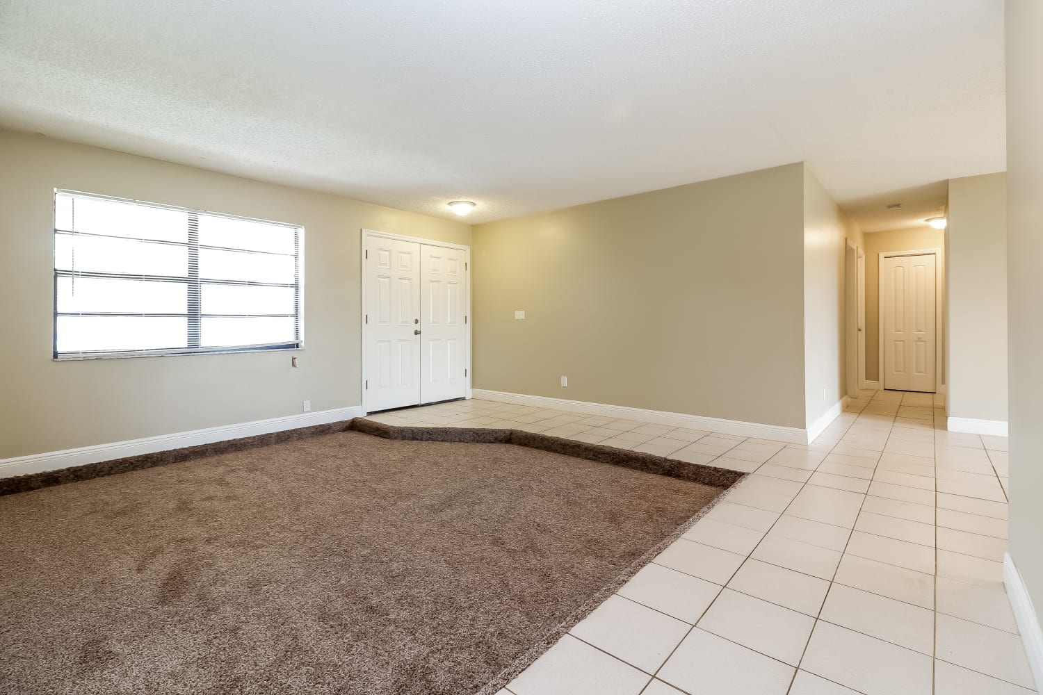 3416 SW Santa Barbara Pl photo 2