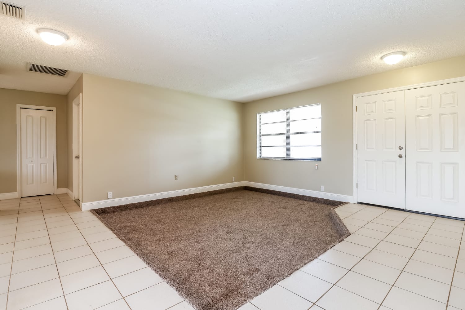 3416 SW Santa Barbara Pl photo 3