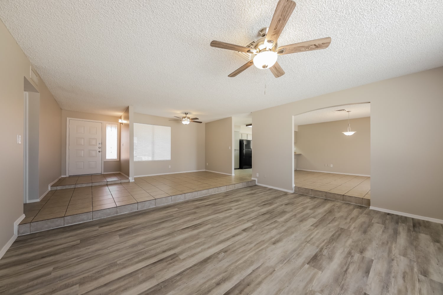 5322 W Seldon Ln Glendale, AZ 85302 photo 3