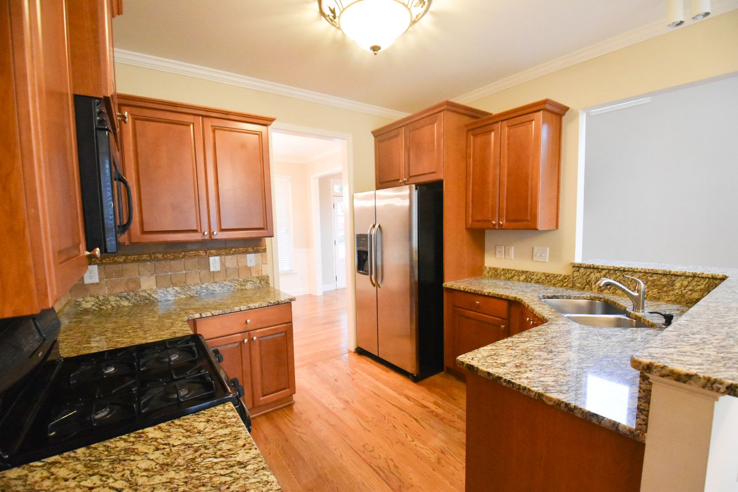 502 Oriole Farm Trl photo 4