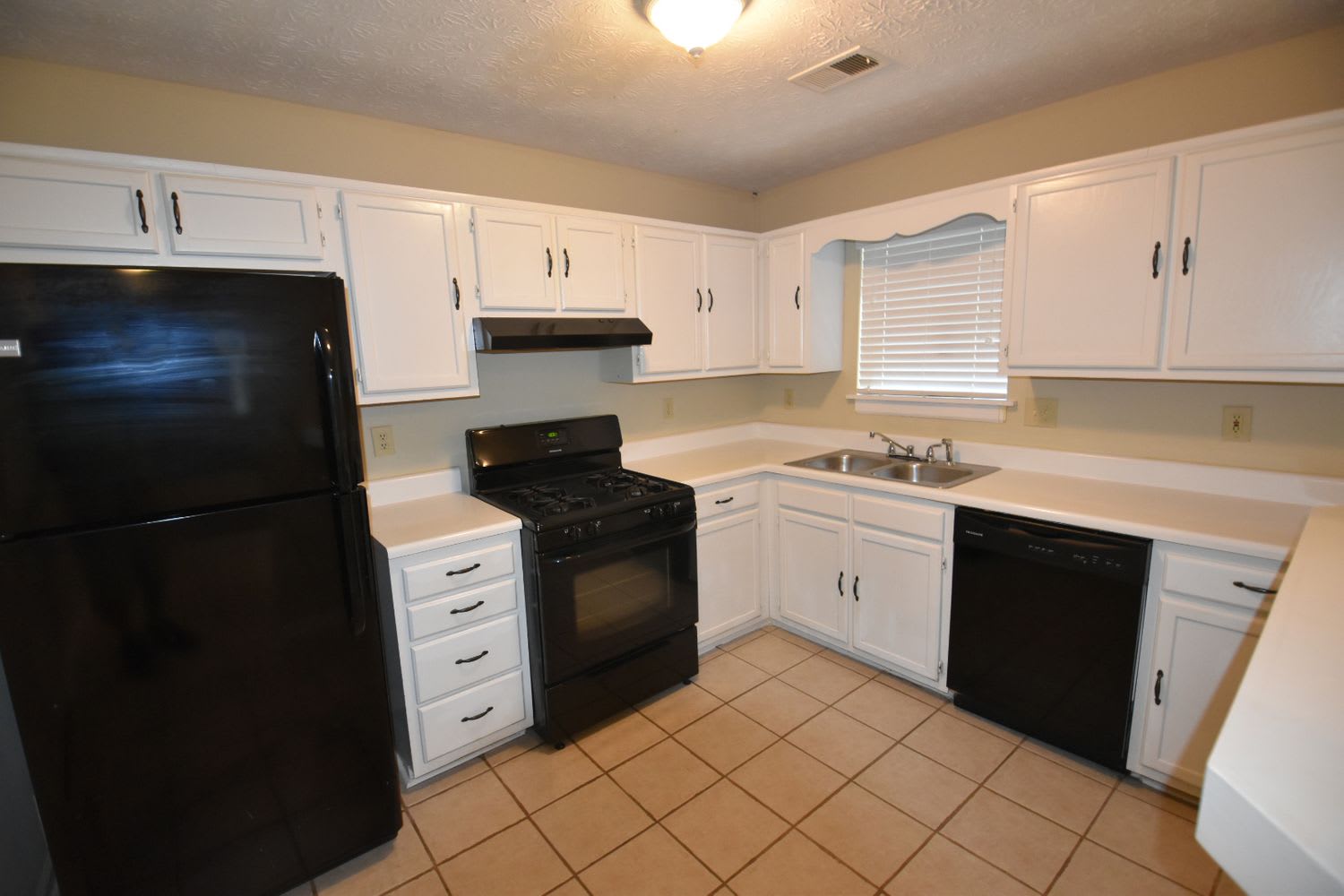 3671 Sunrise Ln photo 3