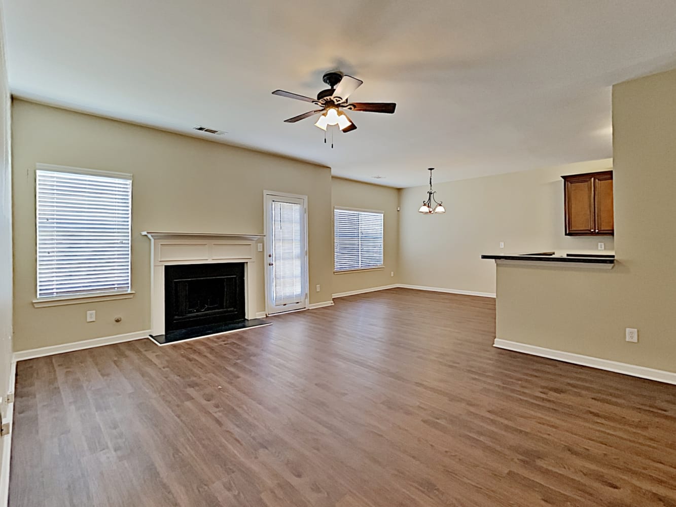 1396 Cooper Gayle Dr photo 4