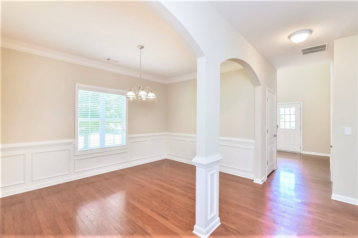 3422 Rustic Trail Ln photo 3