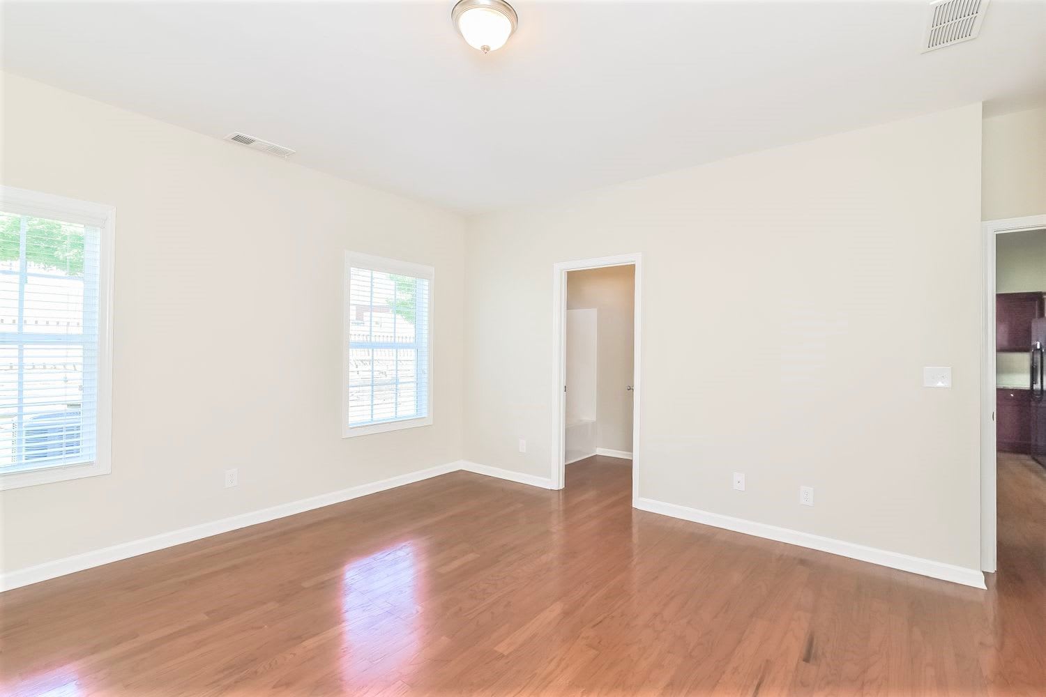 3422 Rustic Trail Ln photo 5