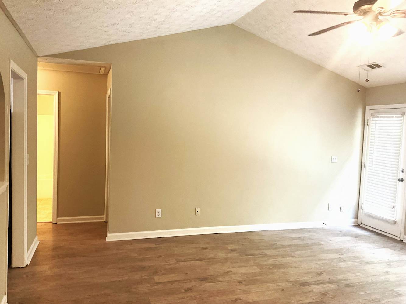544 Rivulett Ct photo 3