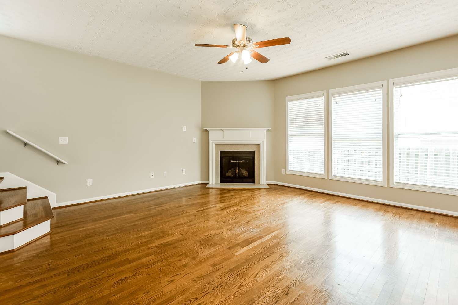 200 Quince Rd photo 4