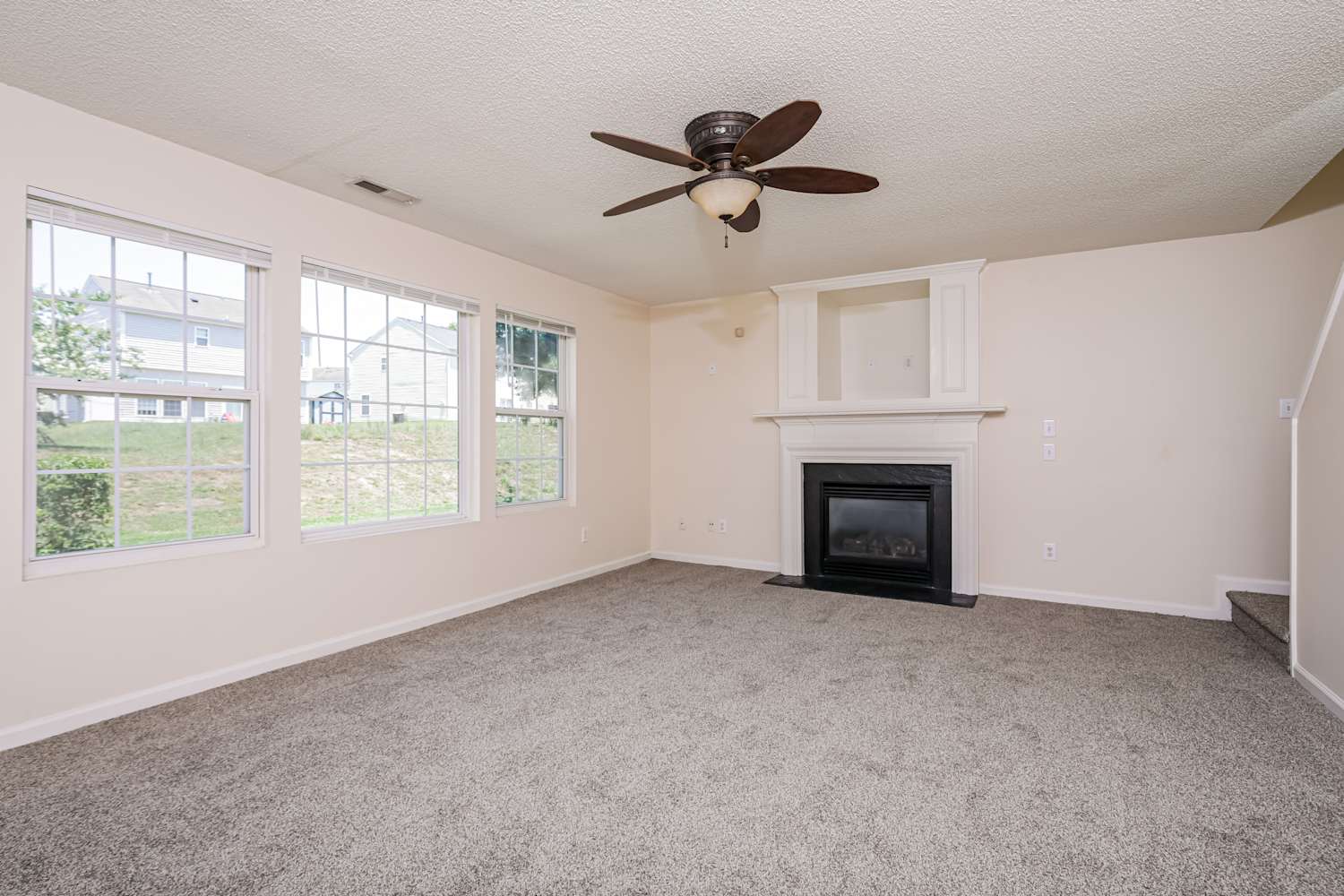 3005 Tuckland Dr photo 4