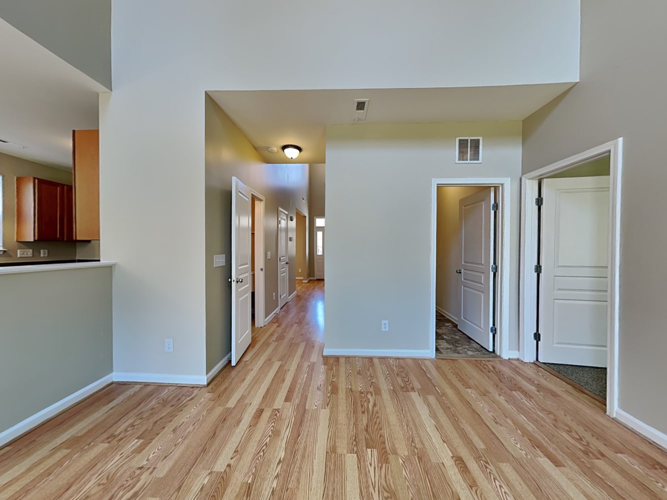357 Stobhill Ln photo 4
