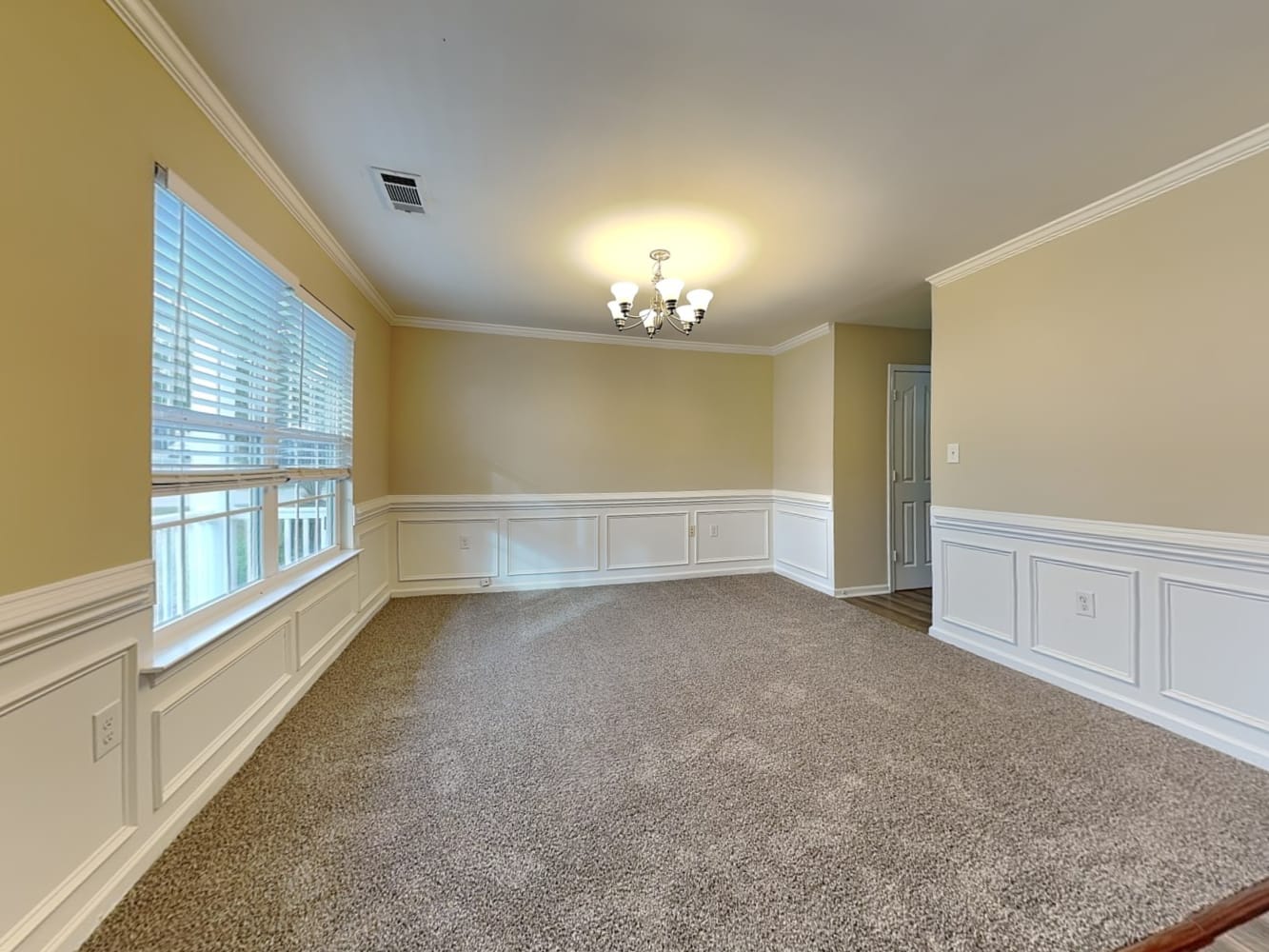 12813 Settlers Trail Ct photo 4