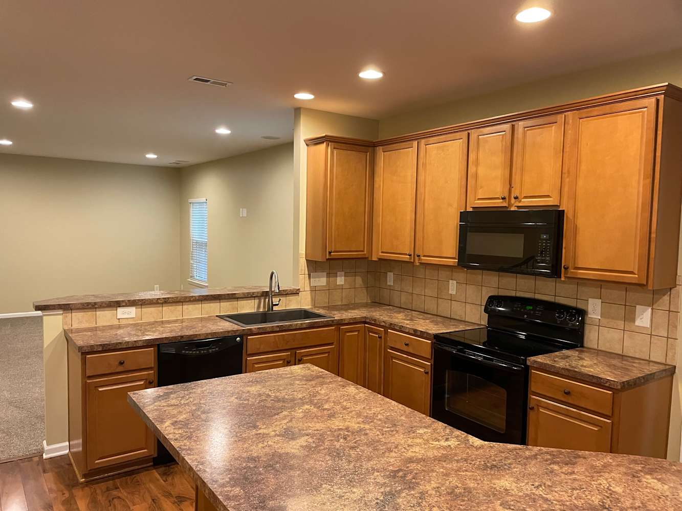 2019 Oakmere Rd photo 5