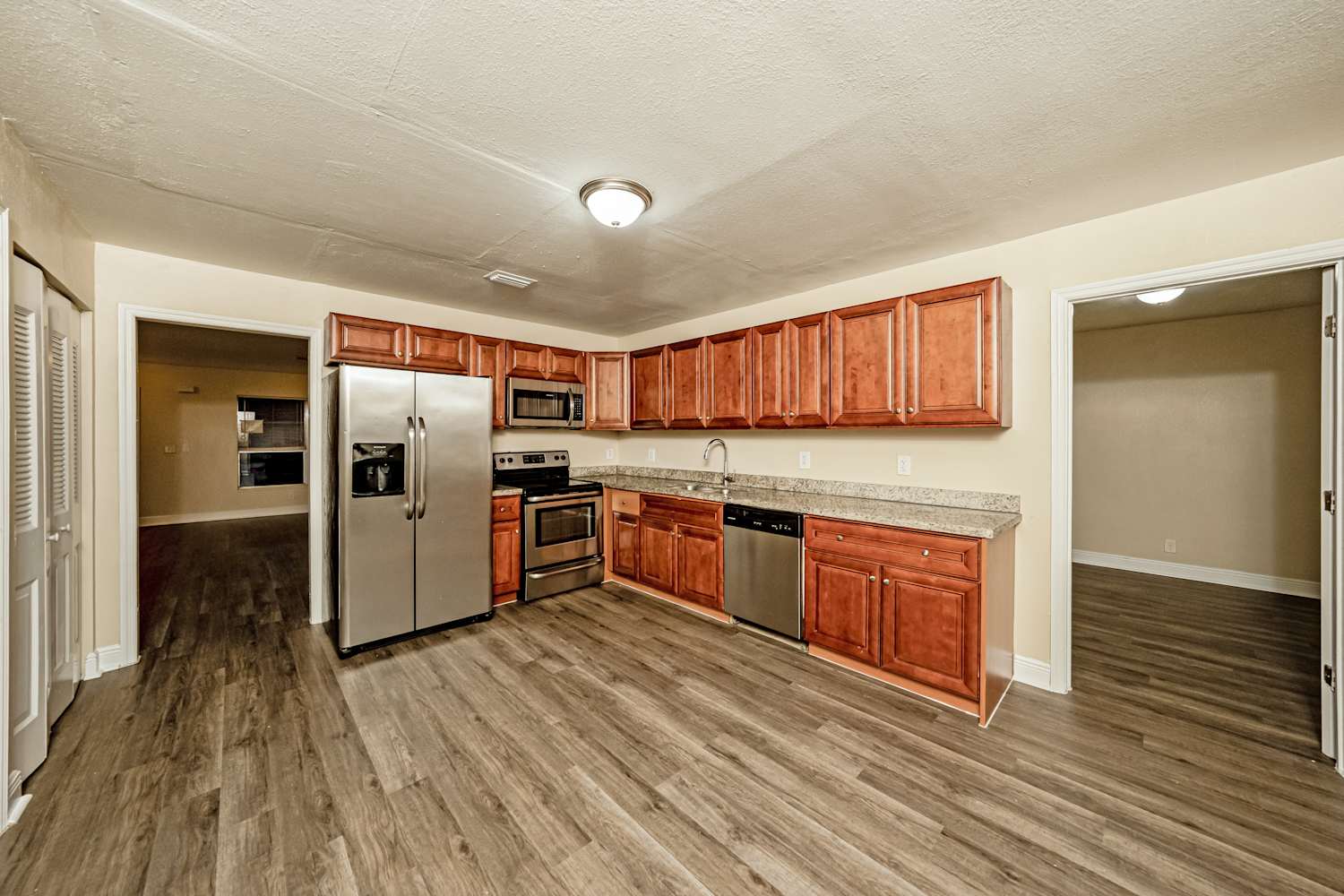 6000 Westfall Rd photo 5