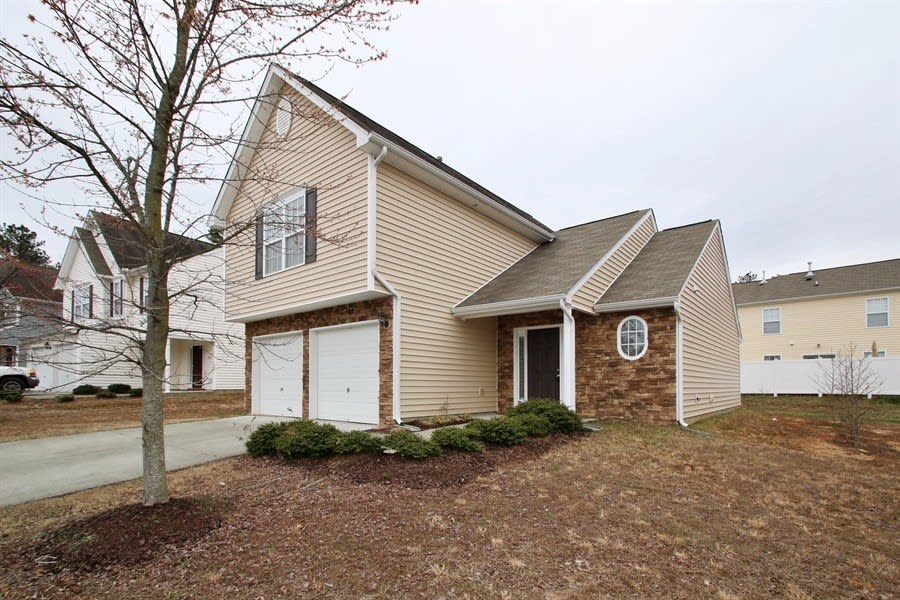 608 Big Twig Ln photo 2