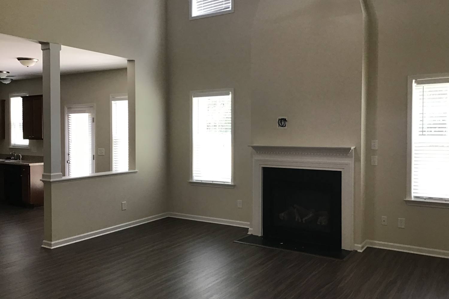 5232 Sapphire Springs Dr photo 2