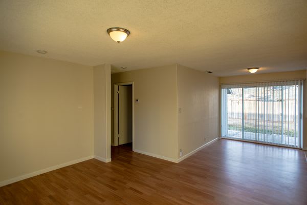 6005 N Haven Dr photo 2