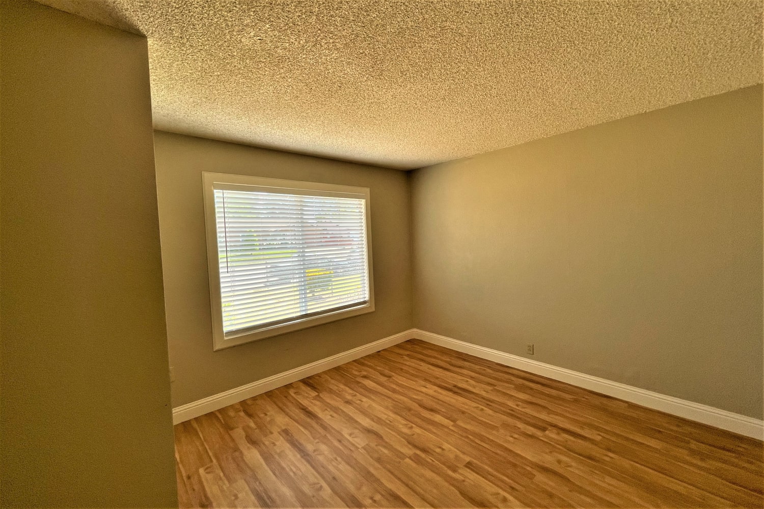 6005 N Haven Dr photo 5