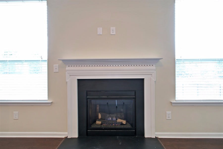 1004 Baybrook Dr photo 5