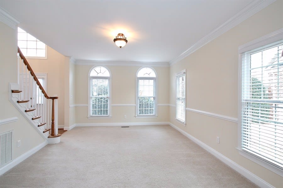 5633 Legacy Cir photo 3