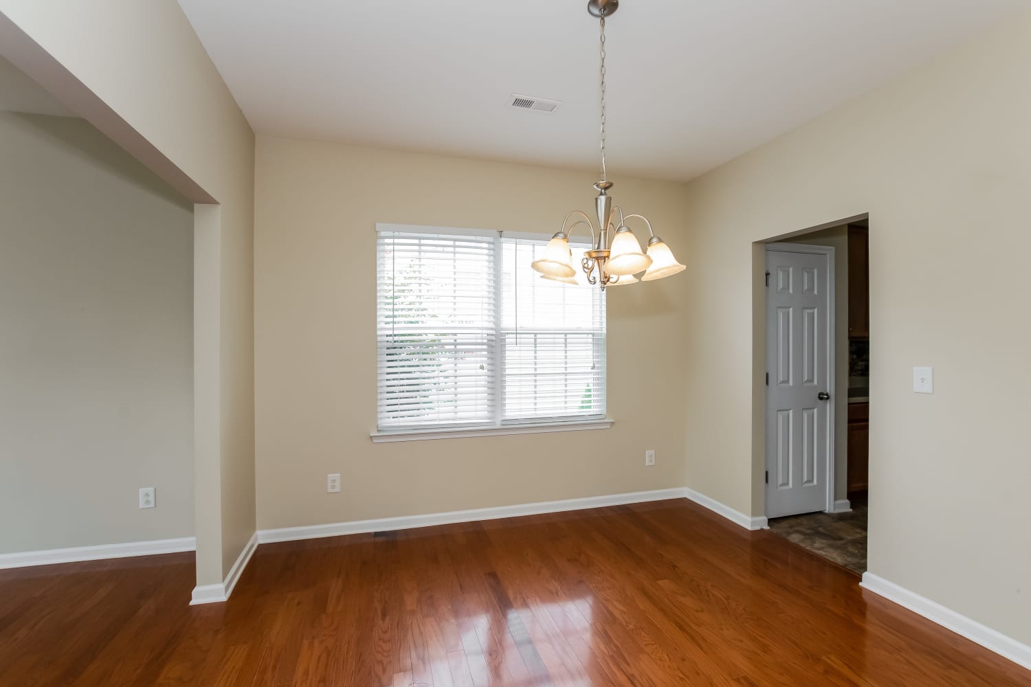 12132 Palomar Dr photo 3