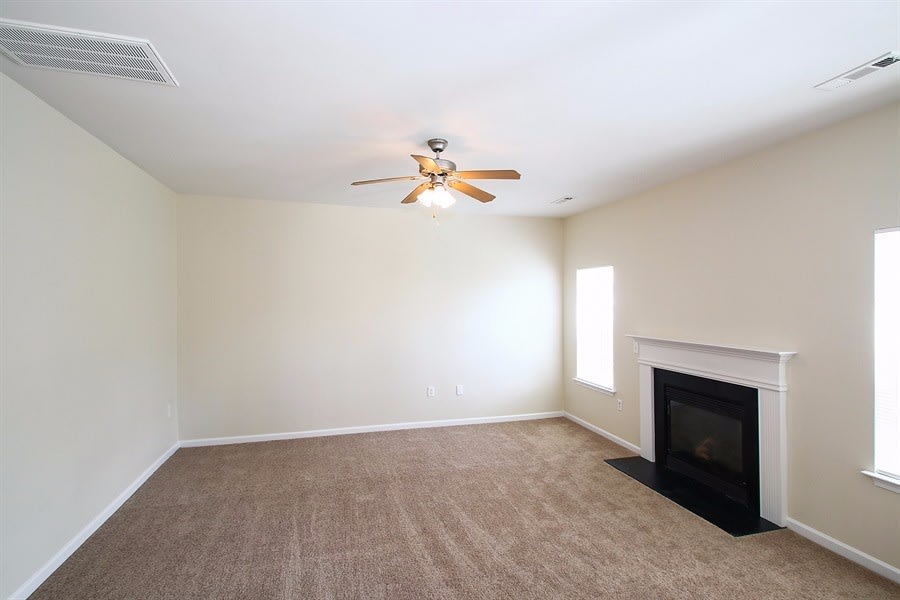 116 Saye Pl photo 4