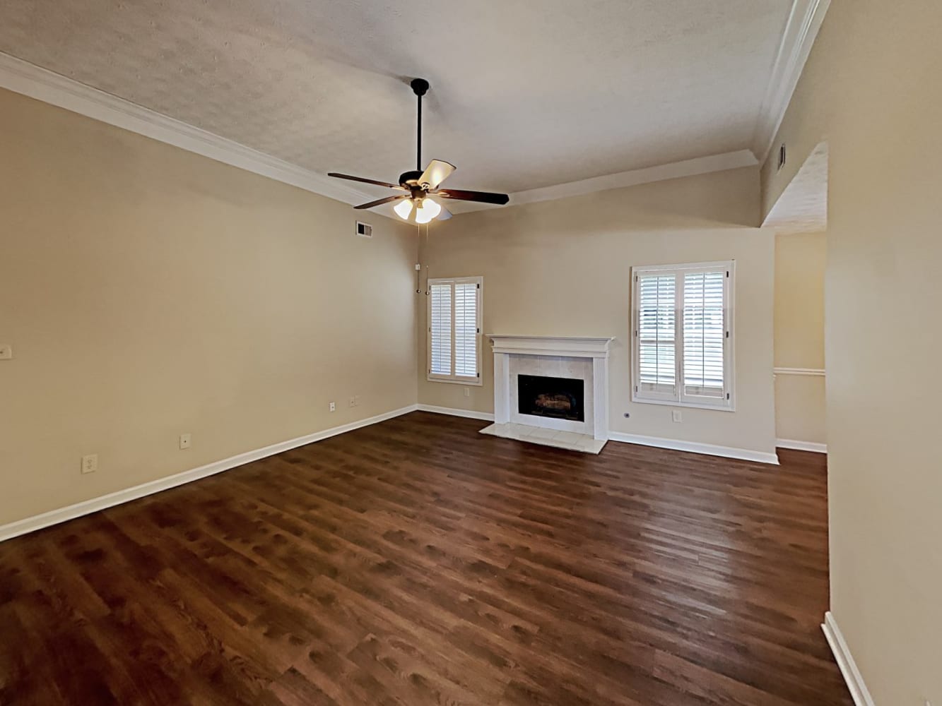 601 Ashton Manor Dr photo 4