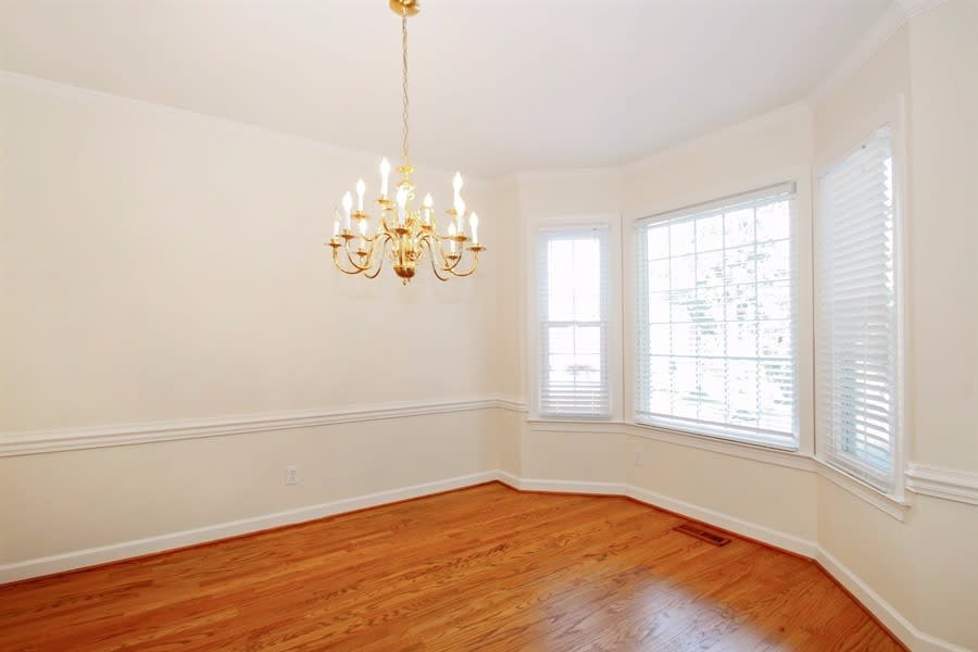 1209 Riverbirch Dr photo 3