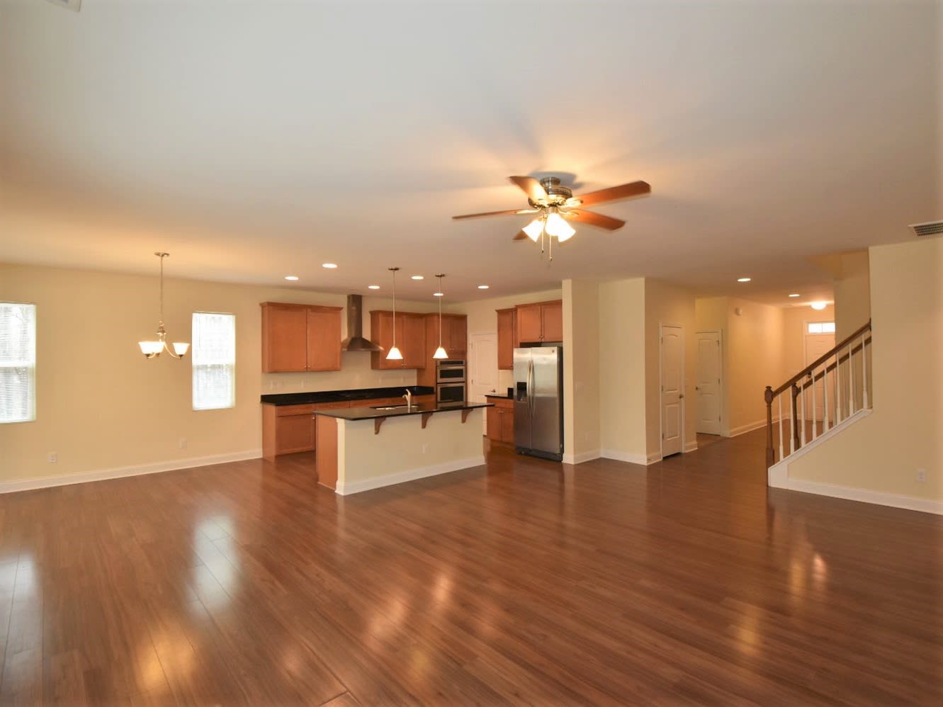 404 Ferry Ct photo 4