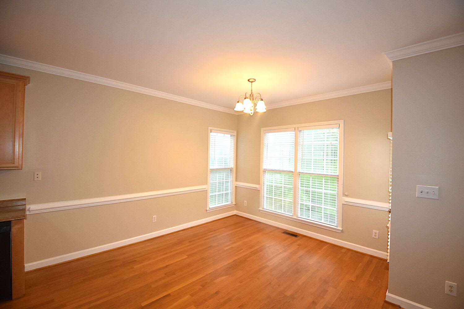 912 Siena Dr photo 3