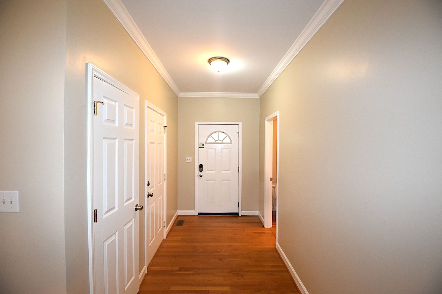 912 Siena Dr photo 2