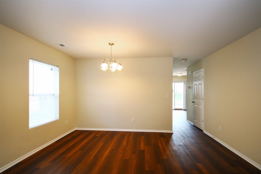 8825 Chalkstone Rd photo 4