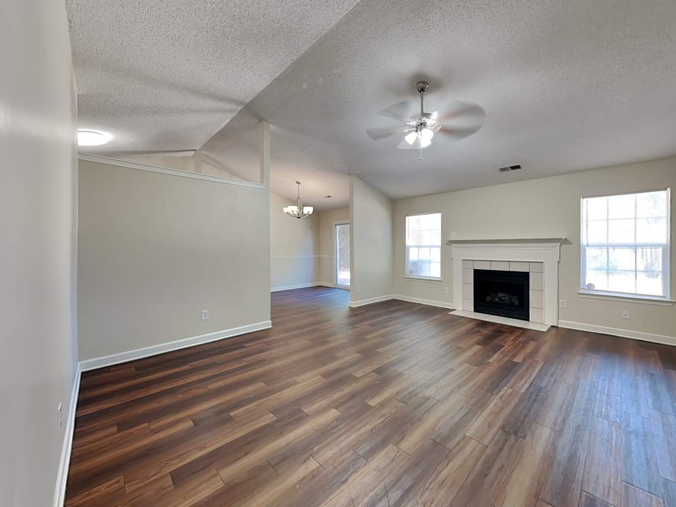 2108 Genesis Dr photo 3