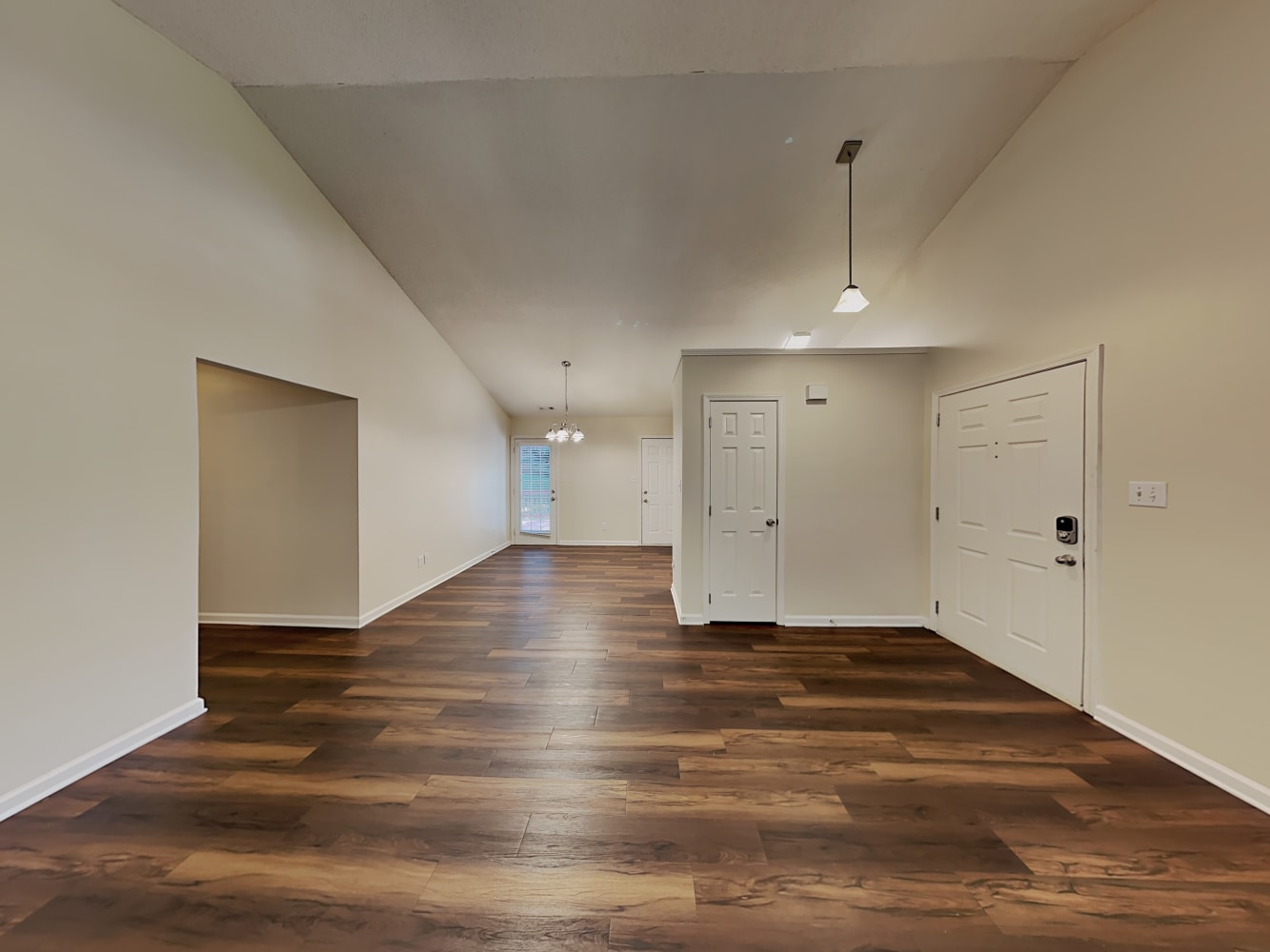 7805 Royce Hall Ln photo 3