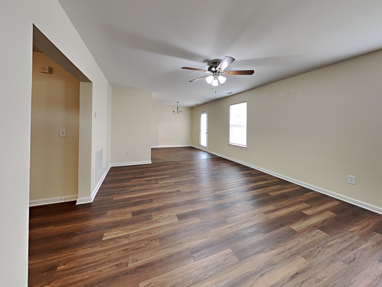 3927 Laurel Glen Dr photo 4