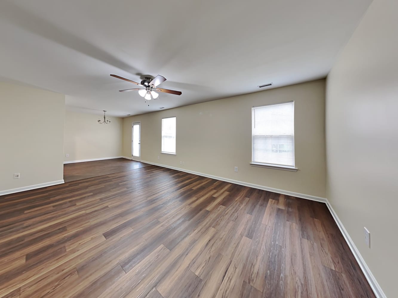 3927 Laurel Glen Dr photo 5