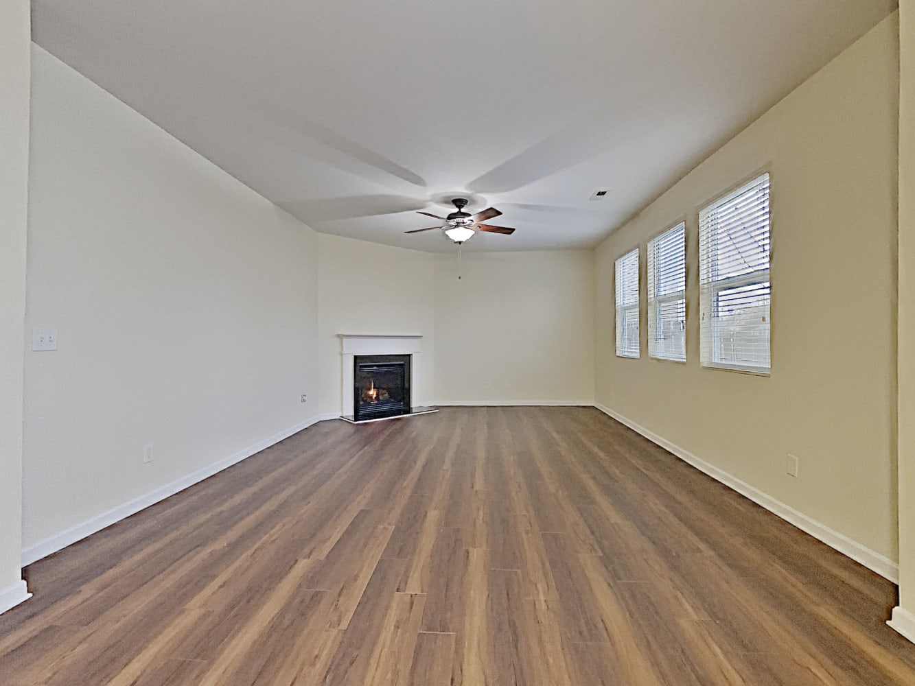 7615 Carrington Forest Ln photo 4