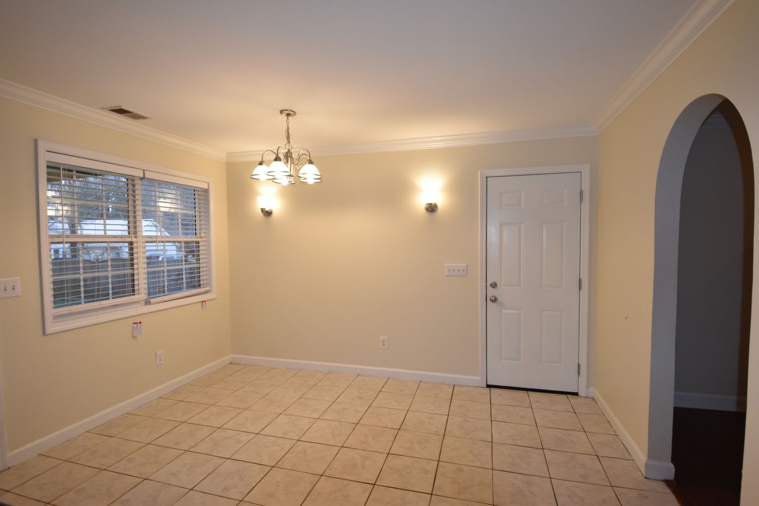 118 Franklin Way photo 4