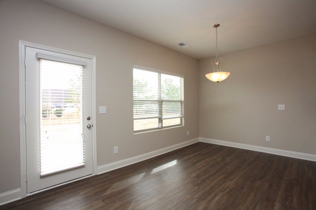 5326 Roberta Crossing Dr photo 5