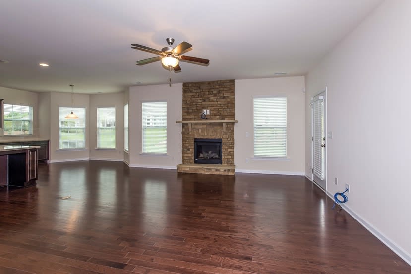 16040 Oxford Glenn Dr photo 3