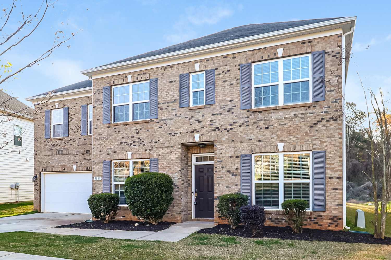 9849 Maywine Cir photo 2