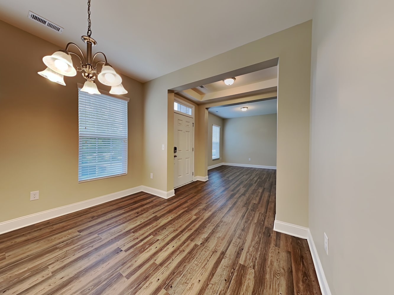 9931 Maywine Cir photo 4